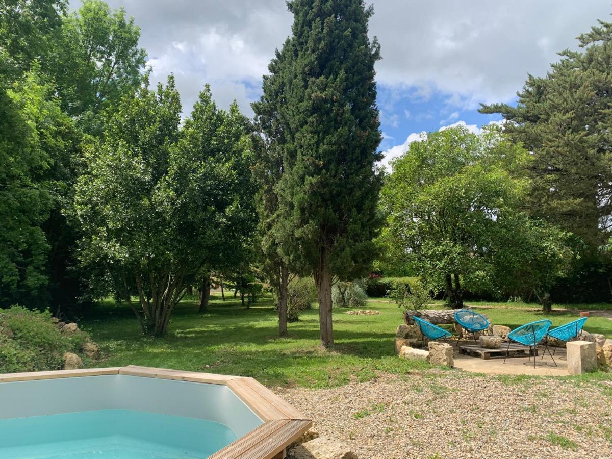 Maison Papillon Gite De Ressourcement Lusignan-Petit Exteriér fotografie